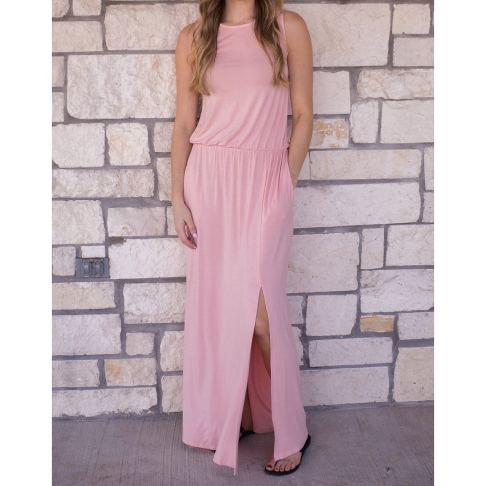 Boutique light pink short sleeve maxi dress